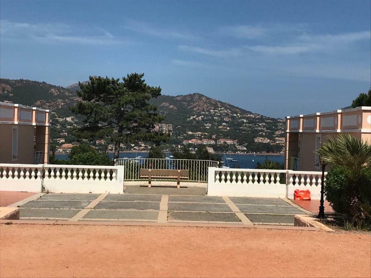 Studio Cap Esterel Saint-Raphaël Екстериор снимка